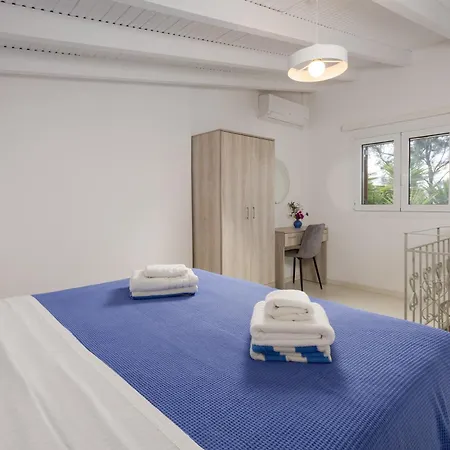 Rose Of Crete Lejlighedshotel *